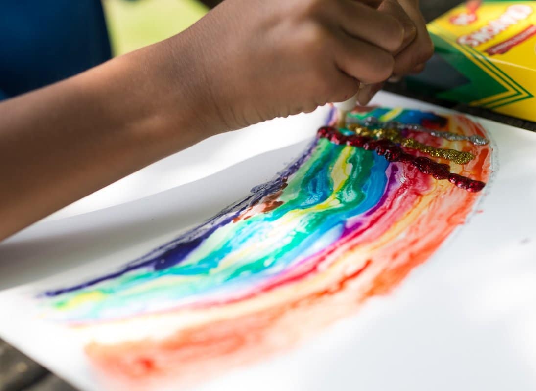 Crayola Washable Glitter Glue Pens, 9 Count, Colors may vary - Image 6