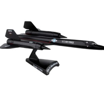 Daron Worldwide Trading SR-71 Blackbird Metal Vehicle (1:200 Scale), Black
