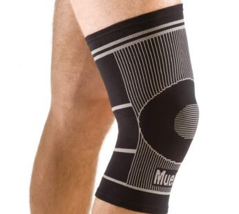 MUELLER Sports Medicine 4-Way Stretch Knee Support Sleeve, For Men and Women, Black, S/M