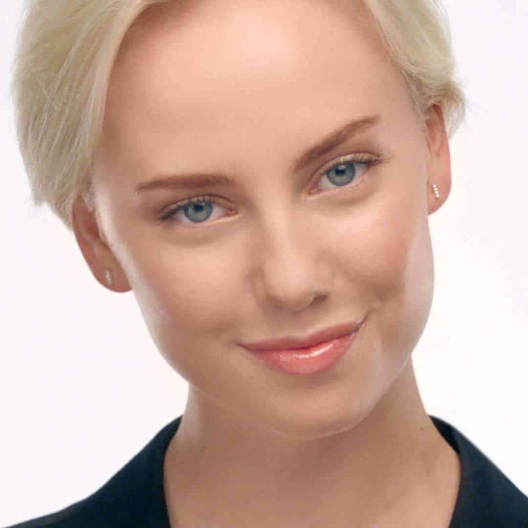 ChapStick Total Hydration Sweet Nectar Flavor Vitamin Enriched Lip Oil, Non Tinted Lip Care - 0.23 Oz - Image 6