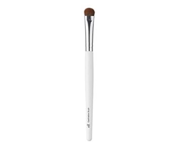 e.l.f. Eyeshadow Brush, Vegan Makeup Tool, For Precision Application and Flawless Blending, Contouring & Defining