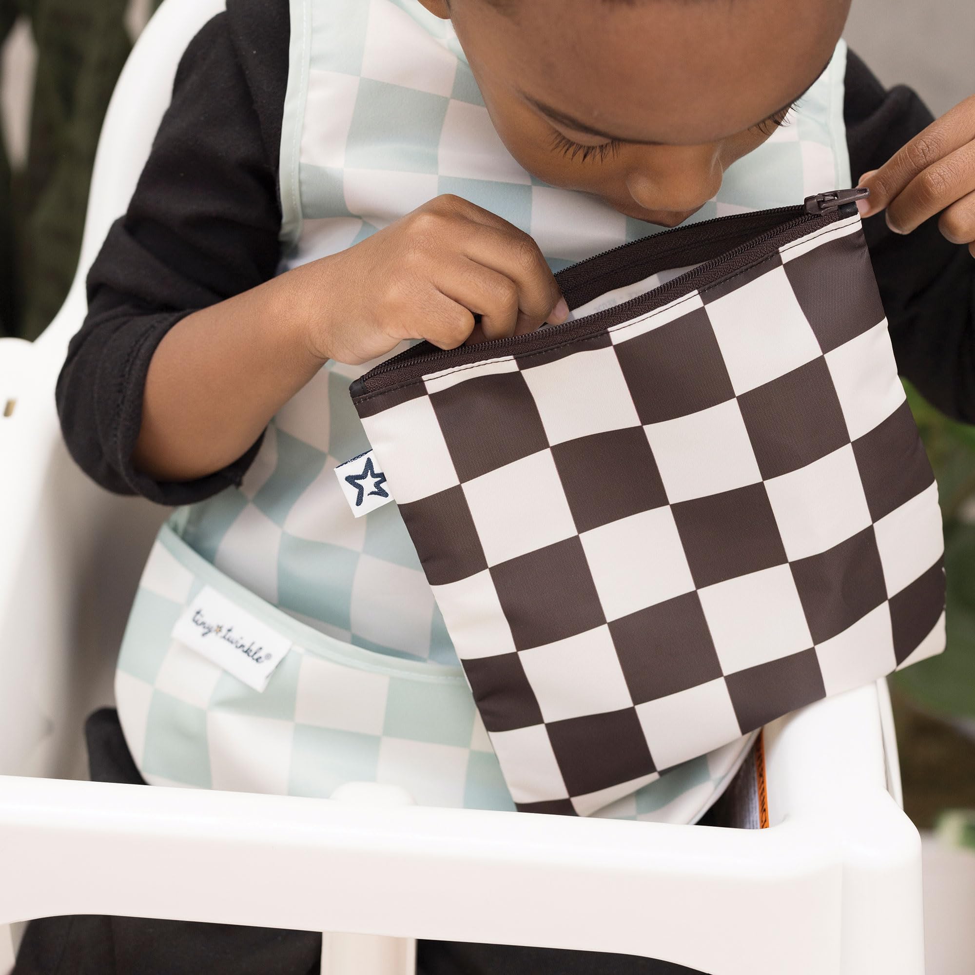 Tiny Twinkle 5 Pack Reusable Snack Bags - Machine Washable, PFAS, PVC, BPA, Phthalate-Free Reusable Baby and Toddler Food Safe Snack Bags (Checkers Black Green) - Image 4
